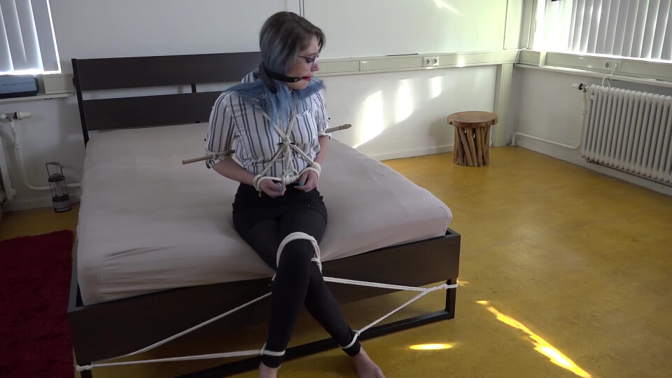 Luna - Secretary Tied