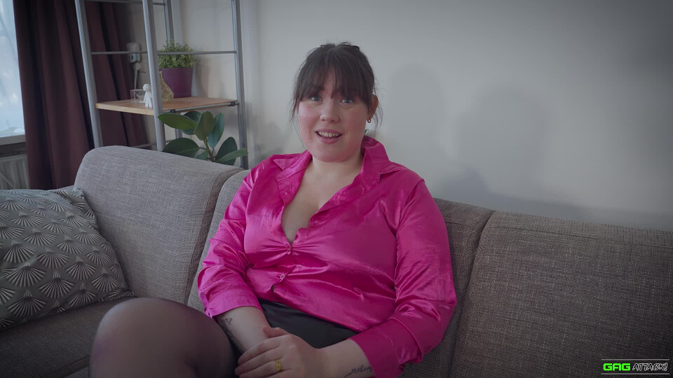 Snowflake - Shady Banker Held in Safehouse