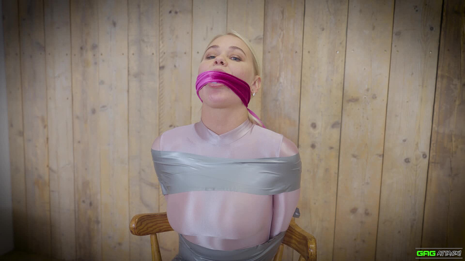 Darina - Multiple Gags Shiny Outfit